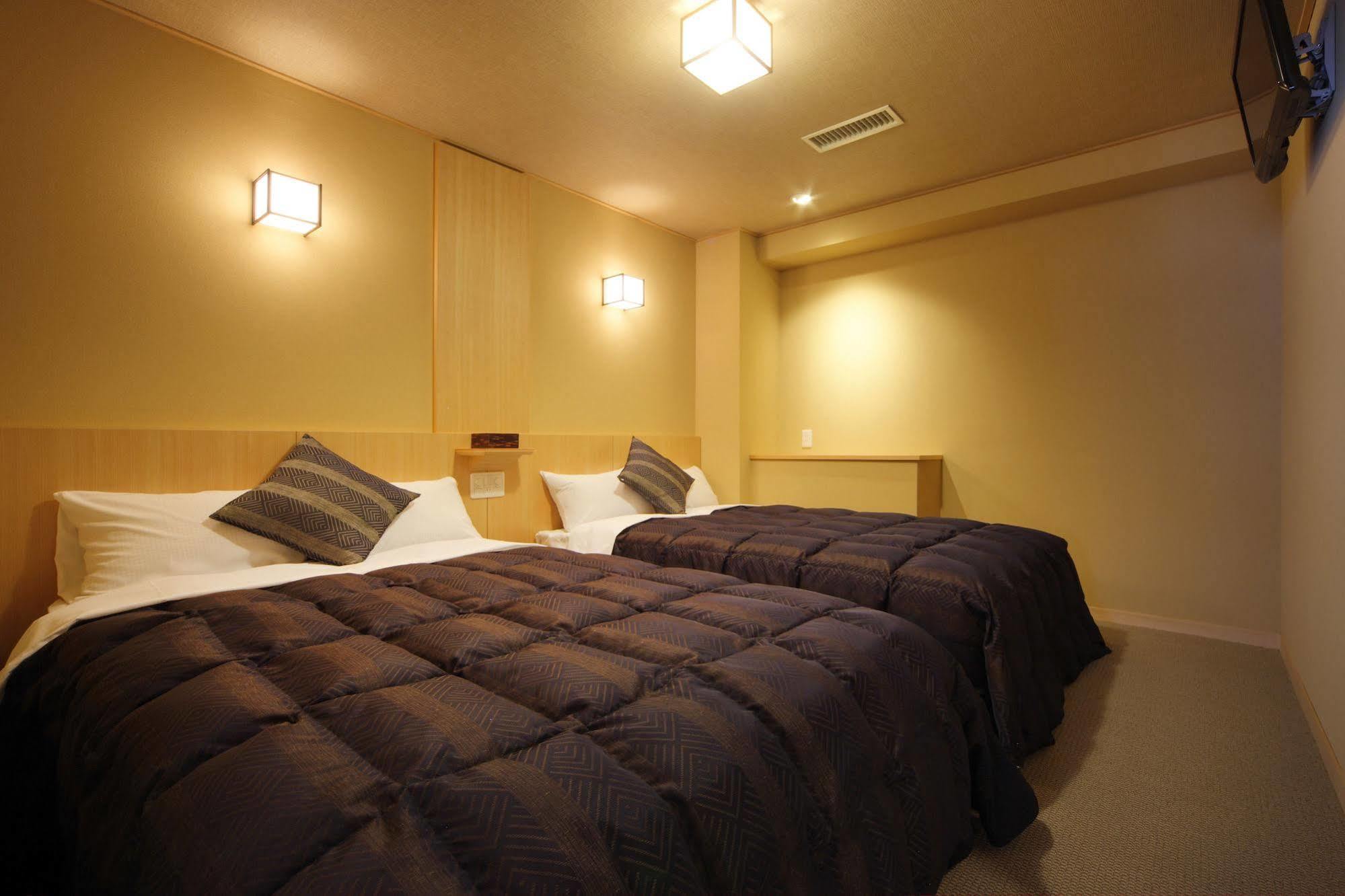 Hotel Asaya Nikko Zewnętrze zdjęcie A room at a Ryokan